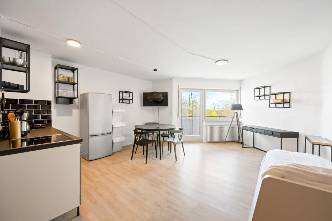 Sali Homes - Fewo Bluehendes Barock Ludwigsburg Exteriör bild